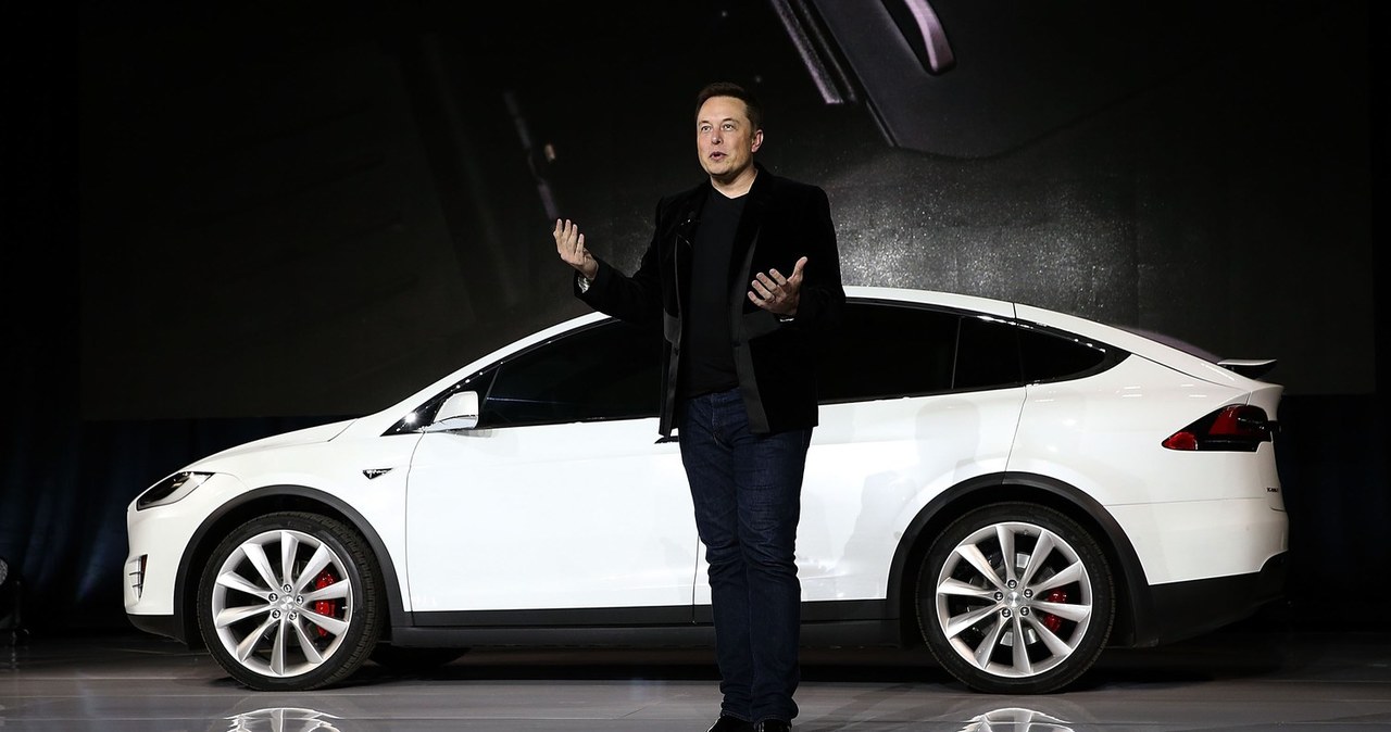 Musk prezentuje Teslę Model X /AFP