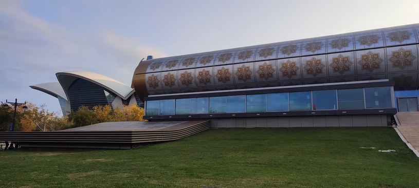 Muzeum Dywanów w Azerbejdżanie to architektoniczna perełka