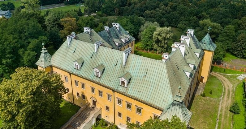 Muzeum Narodowe w Krakowie przejęło średniowieczny zamek w Spytkowicach za symboliczną jedną złotówkę /Małopolski System Informacji Turystycznej /