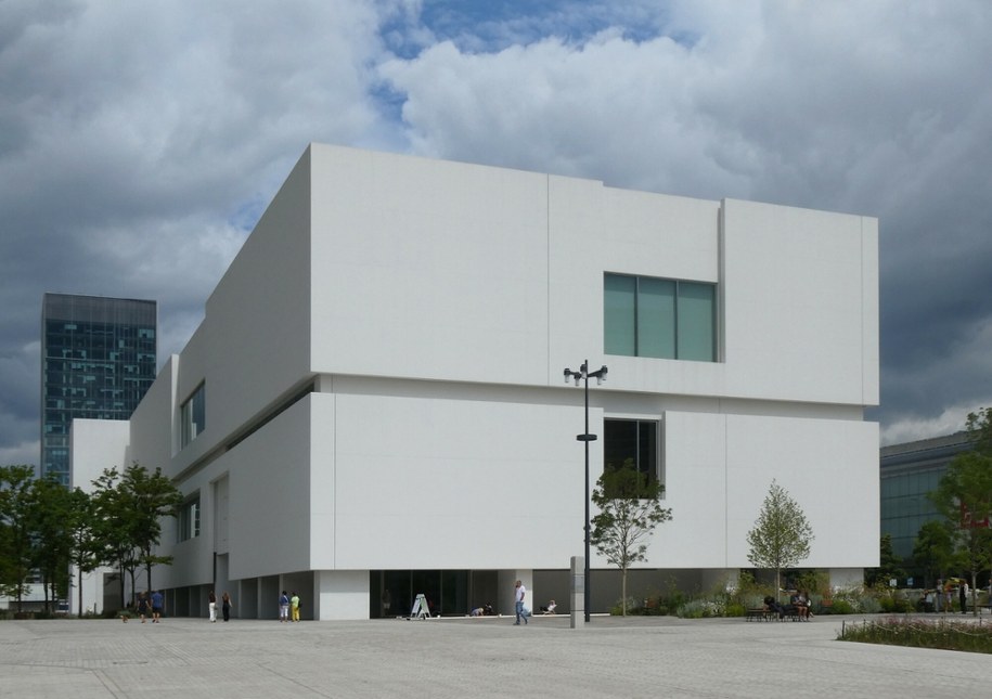 Muzeum Sztuki Nowoczesnej w Warszawie /Marek BAZAK/East News /East News