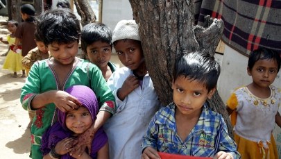 Muzułmanki urodzą w 2035 roku więcej dzieci niż chrześcijanki