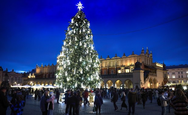 Muzyczne rozświetlenie choinki na Rynku Głównym w Krakowie z RMF FM 