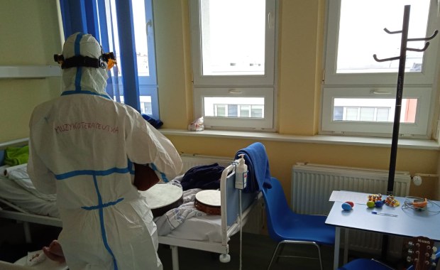 Muzykoterapia dla chorych na Covid-19 w Zabrzu