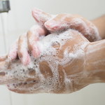 Mycie rąk a koronawirus - oto cała prawda 