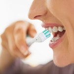 Mycie zębów – tego nie rób! Jakie błędy popełniamy najczęściej? 