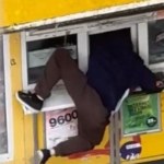 Myła okna i zobaczyła to. "Kreatywność" włamywacza doceniona przez policję