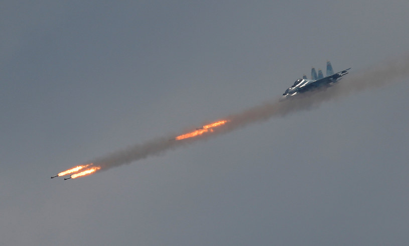 Myśliwce Su-30 zostały wyposażone w system nawigacji Tacan - wynika ze śledztwa /MAXIM SHEMETOV/Reuters /Agencja FORUM
