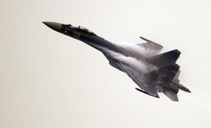 Myśliwce Su-35 za 60 mld rubli. Rosyjskie lotnictwo nie wierzy w PAK-FA?