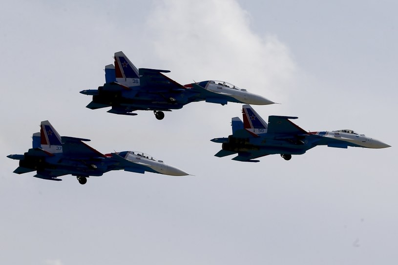 Myśliwce Su-35 /ANADOLU AGENCY / SEFA KARACAN /AFP