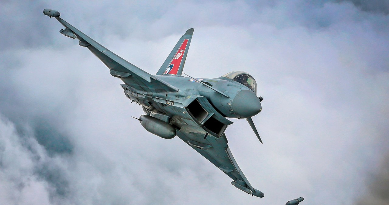 Myśliwiec Eurofighter Typhoon /Sgt Paul Oldfield/MOD /Wikimedia