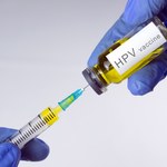 MZ planuje zaszczepić 60 proc. młodzieży przeciw HPV do końca 2028 roku