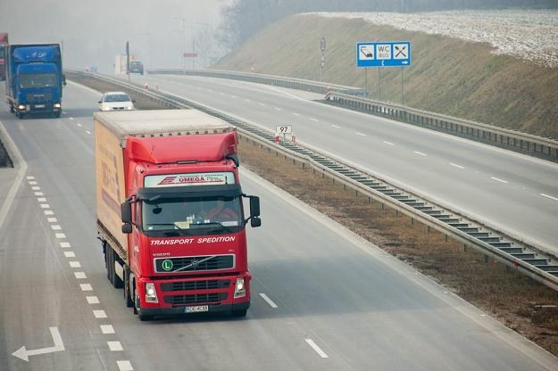 Na A4 pojawią się zakazy wyprzedzania dla ciężarówek / Fot: Łukasz Grudniewski /East News