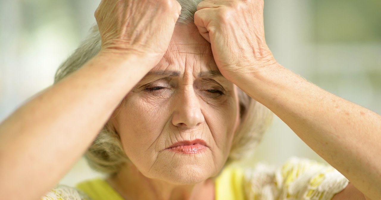 Na alzheimera chorują najczęściej osoby starsze, który ukończyły 65. rok życia. Ale choroba atakuje też ludzi znacznie młodszych /123RF/PICSEL