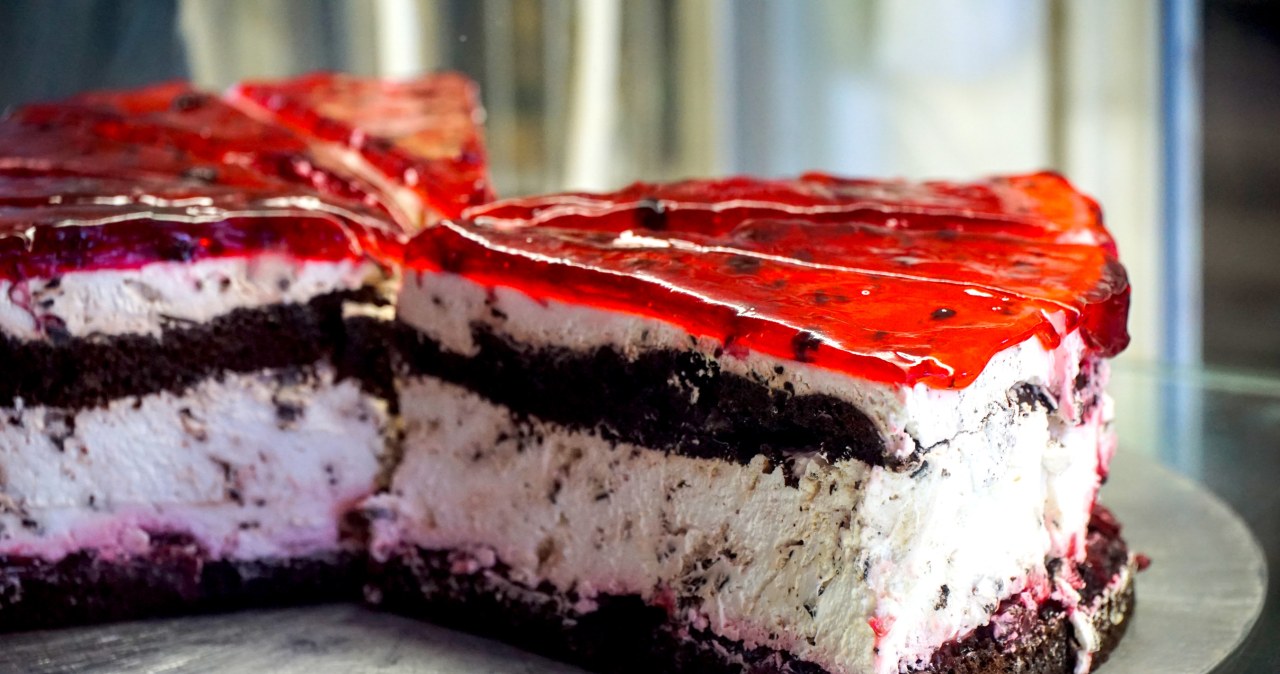 Na andrzejki na pewno zrobię te przepyszne ciasto /nehru /123RF/PICSEL