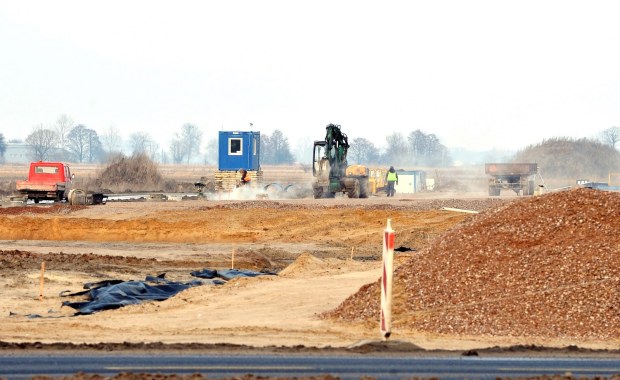 Na autostradzie A2 między Łodzią a Warszawą pojawi się trzeci pas ruchu
