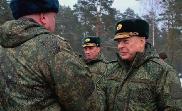 Na Białoruś przybył rosyjski generał. Przeprowadził inspekcję