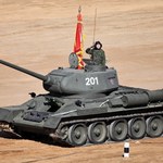 Na Białoruś trafiły czołgi z czasów drugiej wojny światowej. Są "gotowe do walki"