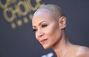 Na co choruje Jada Pinkett Smith? Żona znanego aktora łysieje