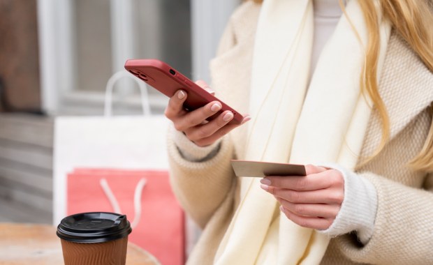 Na co zwrócić uwagę wybierając abonament komórkowy? Najczęstsze błędy użytkowników