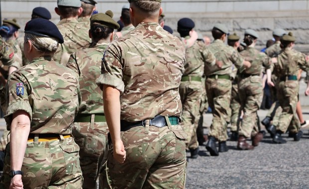 Na ćwiczenia NATO pasażerskim promem. Ministerstwo tłumaczy nietypową decyzję