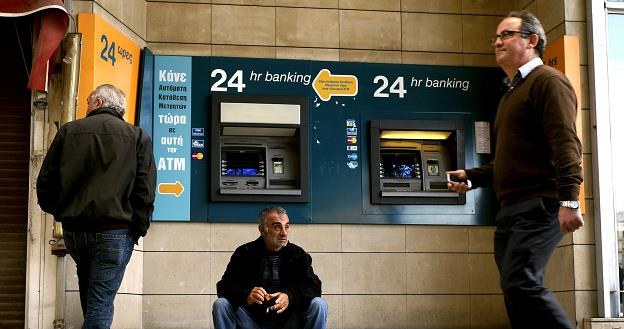 Na Cyprze zniesiono wszelkie ograniczenia zagranicznych transakcji bankowych. Fot. M. Bicanski /Getty Images/Flash Press Media