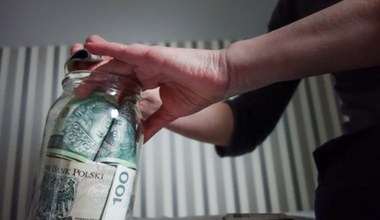 Na "czarną godzinę" lepiej się przygotować. Tyle gotówki warto trzymać w domu