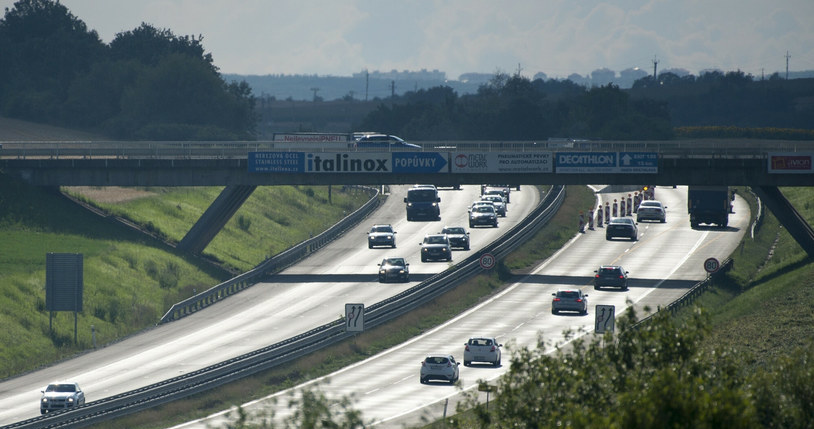 Na czeskich autostradach konieczne jest posiadanie winiet /Wojciech Strozyk/ /Reporter