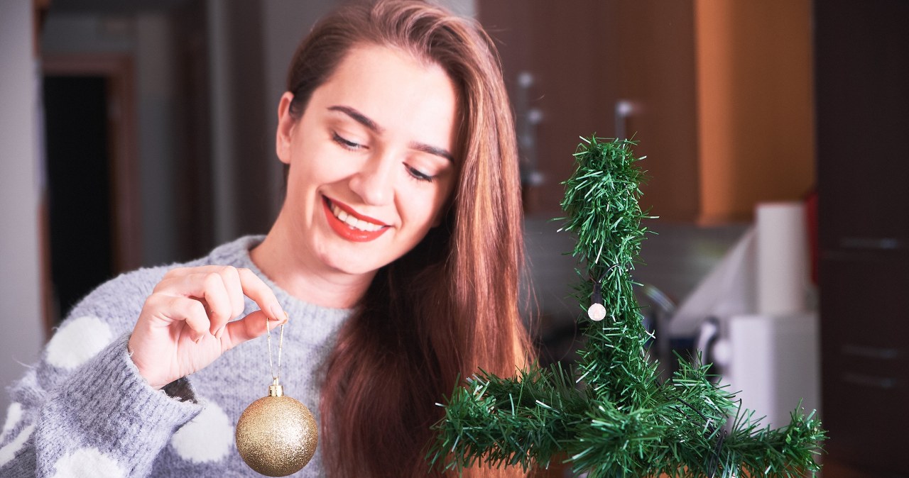 Na czubek choinki nie musi już trafiać gwiazda czy szpic. Pojawiła się nowa moda, która zyskuje popularność. /Pixel
