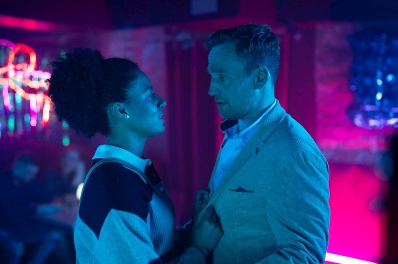 "Na dobre i na złe": Zamknie mu usta pocałunkiem. Zostaną parą?