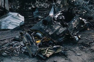 Na dom w Kijowie spadł zestrzelony rosyjski samolot