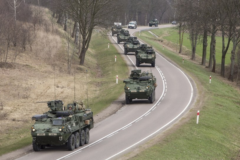 Na drogach będzie można spotkać transporty wojska (fot. ilustracyjne) /Marek Maliszewski  /Reporter