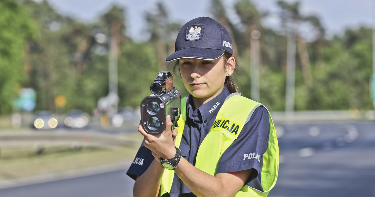 Na drogach czuwało 4500 policjantów i policjantek /Piotr Jędzura /Reporter