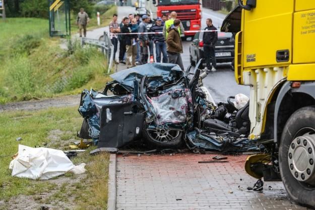 Na drogach ekspresowych nie dochodzi do czołowych zderzeń z ciężarówkami / Fot: Michał Adamowski /Reporter