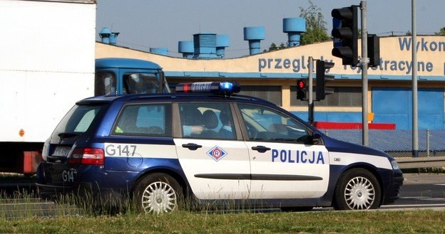 Na drogach natrafimy na wzmożone kontrole policji /INTERIA.PL