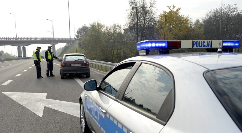 Na drogach policjantów nie brakowało... /Darek Delmanowicz /PAP