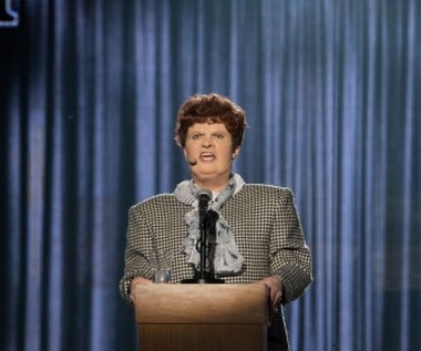 Na drugim biegunie uplasowały się dwie Olgi – Szomańska i Borys. Pierwsza zachwyciła wokalem, wykonując piosenkę Tiny Turner „GoldenEye”, druga zaprezentowała utwór Stanisławy Celińskiej „Uśmiechnij się” (na zdjęciu). 

Swoją kreacją Olga Borys przypadła do gustu szczególnie męskiej części jury. Chwalili ją: Paweł Królikowski i Bartek Kasprzykowski, a ten ostatni przyznał aktorce pierwsze miejsce (czyli 10 punktów) w swoim rankingu. Publiczność zaskoczyło natomiast nie tylko łudząco podobne do oryginału wykonanie, ale też niesamowita metamorfoza aktorki. 