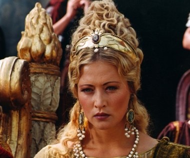 Na ekranie oglądaliśmy również m.in. Agnieszkę Wagner (Poppea Sabina, żona Nerona, na zdjęciu), Krzysztofa Majchrzaka (Tygellinus, dowódca pretorianów Nerona), Jerzego Nowaka (chrześcijanin Kryspus), Zbigniewa Walerysia (Paweł z Tarsu), Danutę Stenkę (Pomponia Grecyna, opiekunka Ligii) czy Małgorzatę Foremniak (Chryzotemis, kochanka Petroniusza).