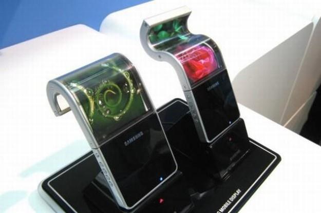 Na elastyczne ekrany Samsunga czekamy od kilku lat /materiały prasowe