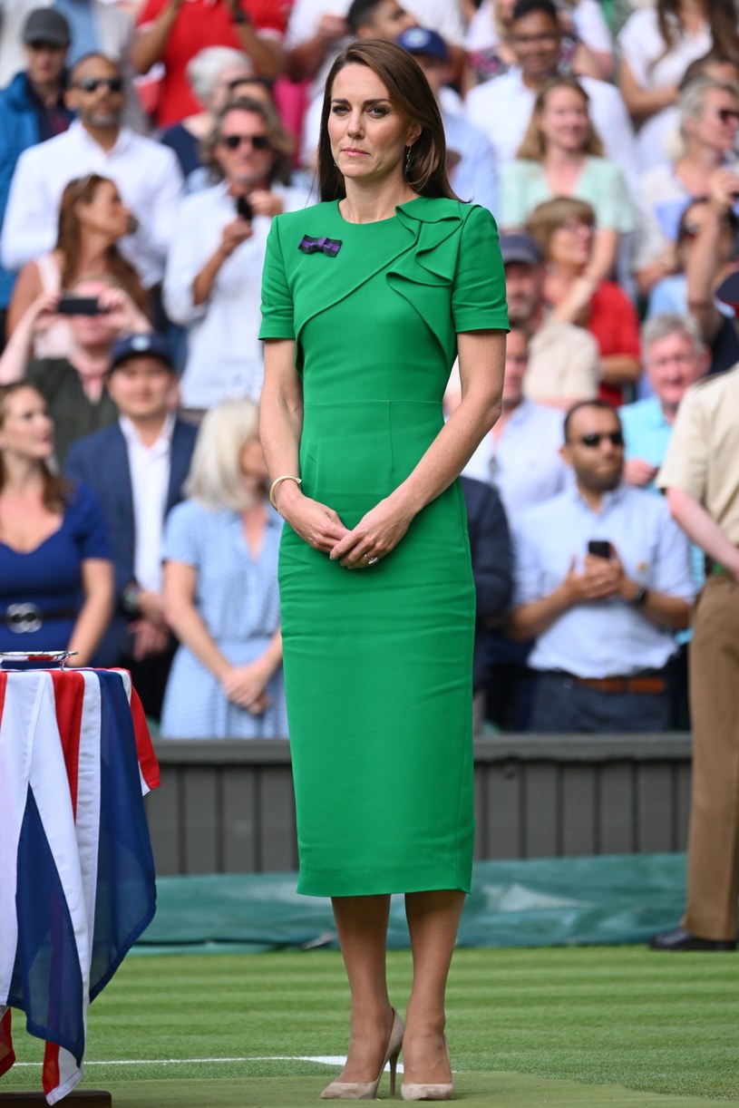 Na finał mężczyzn Kate założyła sukienkę w trawiastym kolorze /Karwai Tang/WireImage /Getty Images