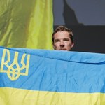 Na gali z flagą Ukrainy. Gest Benedicta Cumberbatcha