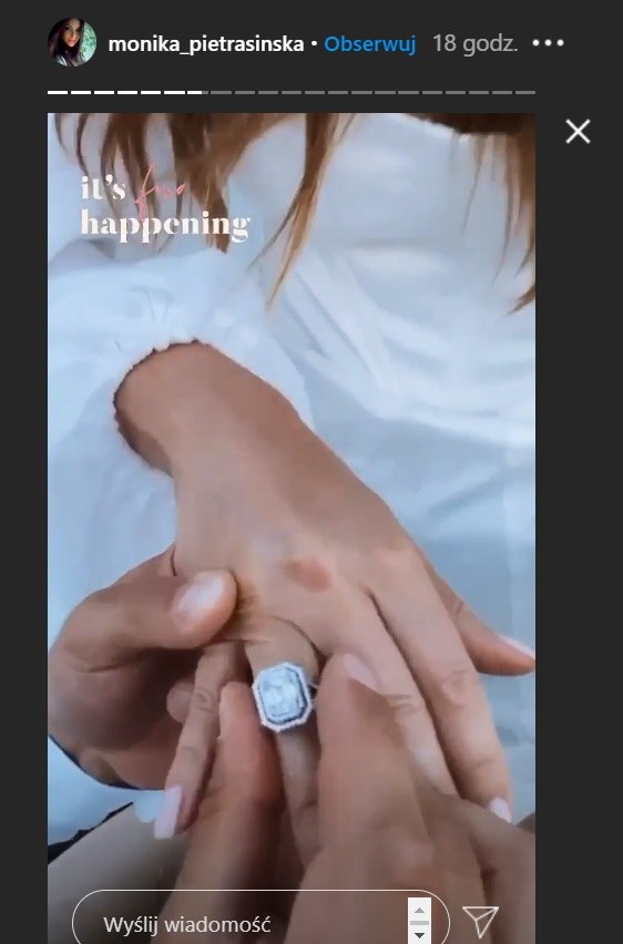 Na Instagramie Moniki Piotrasińskiej można zobaczyć, jak wyglądały zaręczyny /Instagram