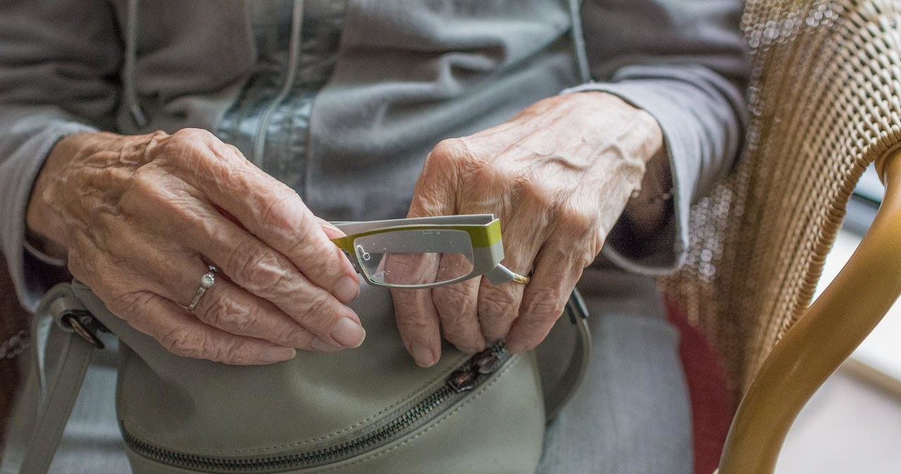 Na jakie dodatki do emerytury mogą liczyć seniorzy w Polsce? Lista jest długa /123RF/PICSEL