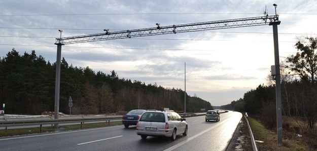 Na jednej z dróg dojazdowych do Bydgoszczy rozpoczęły się testy odcinkowego systemu kontroli prędkości /Paweł Balinowski /RMF FM