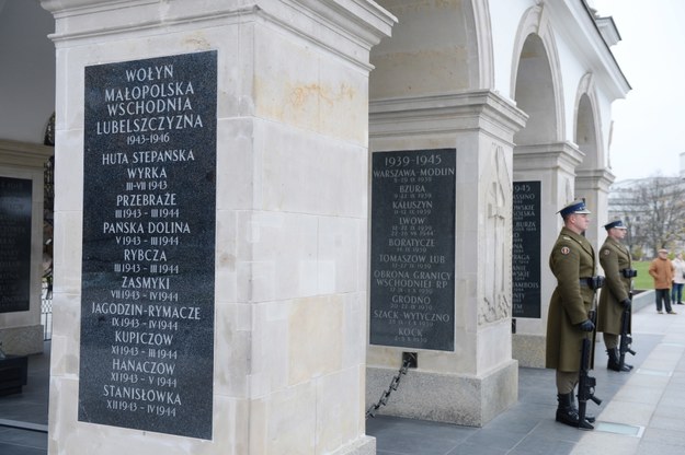 Na jednej z nich tablic na Grobie Nieznanego Żołnierza jest wymienione Przebraże /Jacek Turczyk /PAP