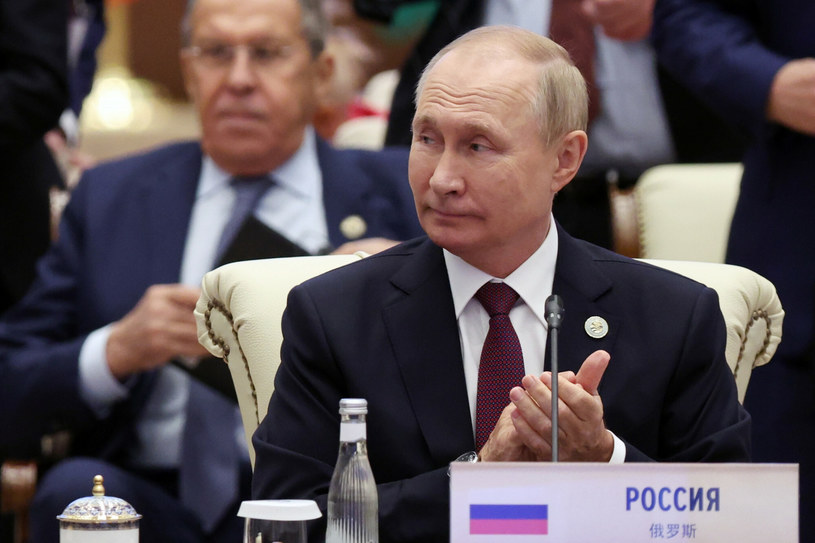 Na Kremlu ma pojawiać się coraz więcej głosów krytykujących Putina /Sergei Bobylev/Associated Press /East News