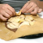 Na kruche ciasto kładę niebiański krem i gruszki. Ciasto znika tego samego dnia