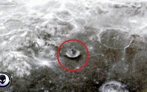 Na Księżycu znaleziono kolejną "bazę obcych"