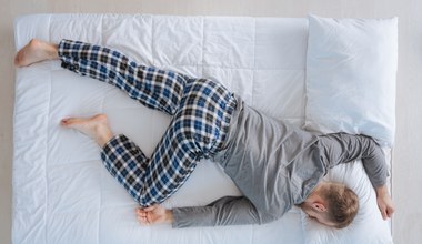 Na którym boku najlepiej spać, żeby to było zdrowe? Znamy odpowiedź
