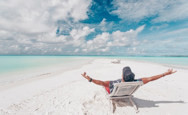 Na L4 poleciał na Zanzibar, pochwalił się zdjęciami. Po donosach ZUS odbiera świadczenia