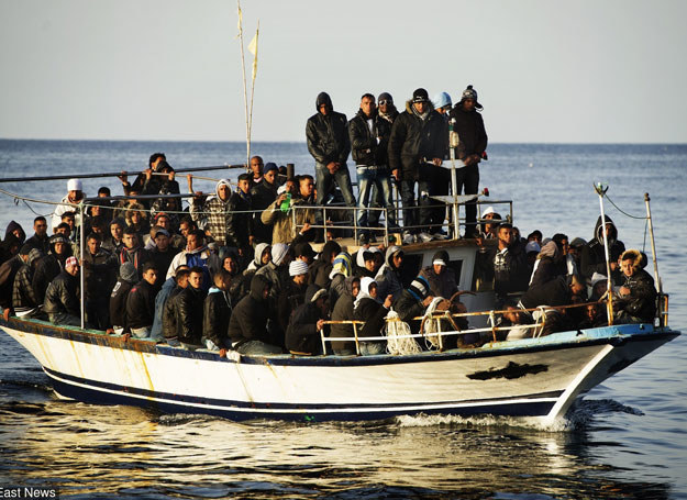 Na Lampedusie udało się zorganizować sprawny system przyjmowania uchodźców/ Lampedusa, 7.03.2015 /AFP /East News